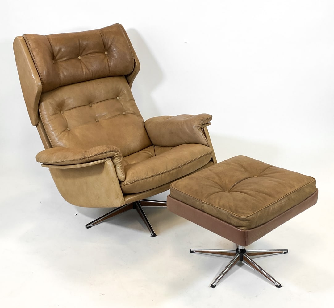 E GOLDBACH "SUSI" LEATHER SWIVEL CHAIR & OTTOMAN (1 of 13)