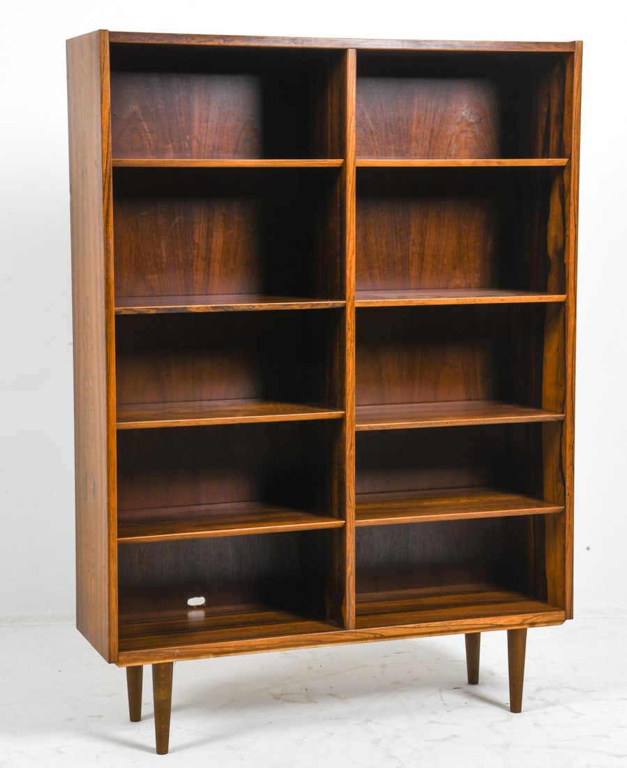 HUNDEVAD DANISH ROSEWOOD BOOKCASE C. 1960S: For Poul Hundevad. Adjustable shelves. Denmark, circa 1960s. Dimensions: H 59.5" x W 42.5" x D 12.5". Condition: Few minor scratches, wear consistent with age and use. DMU119
