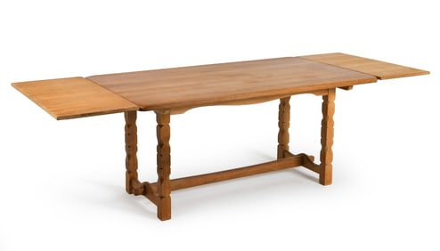 KJAERNULF STYLE OAK EXPANDING DINING TABLE C.1970S