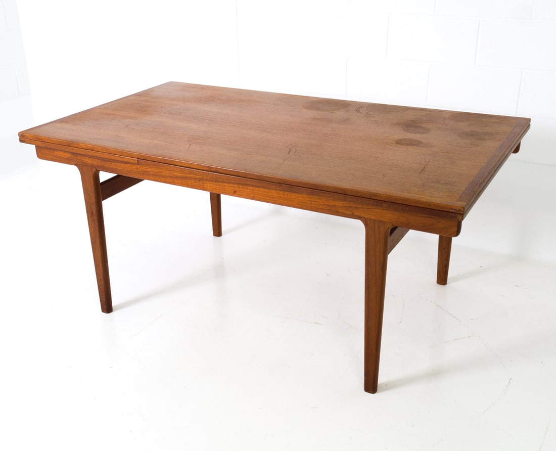 VEJLE STOLE DANISH TEAK EXTENDING DINING TABLE (1 of 20)
