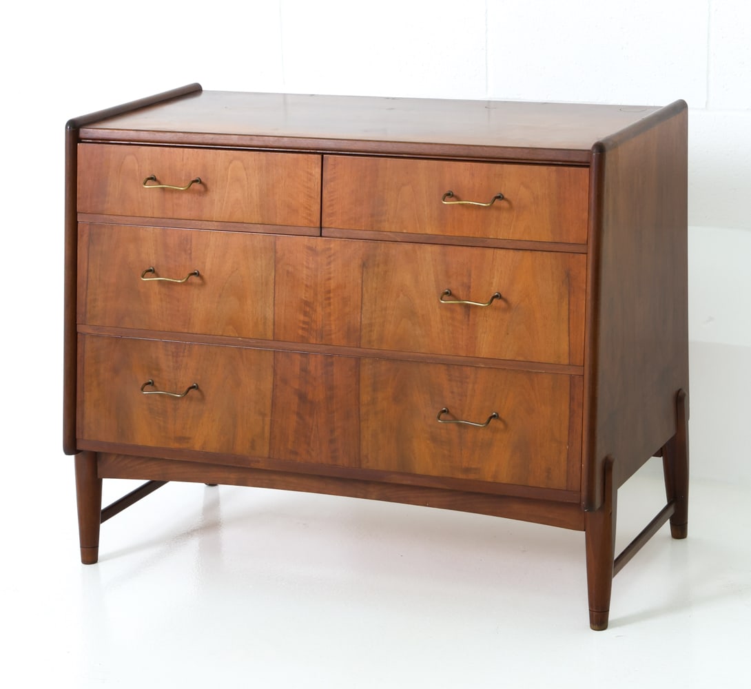 MID-CENTURY DANISH WALNUT CHEST OF DRAWERS C.1940S (1 of 20)