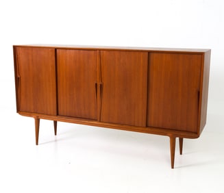GUNNI OMANN DANISH TEAK SIDEBOARD C. 1960S
