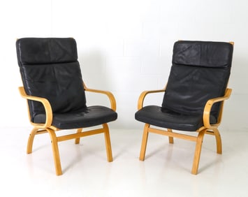 STYLE OF OLSEN DANISH LOUNGE CHAIRS C. 1970S