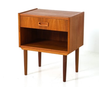 MID-CENTURY DANISH TEAK NIGHTSTAND C. 1960S