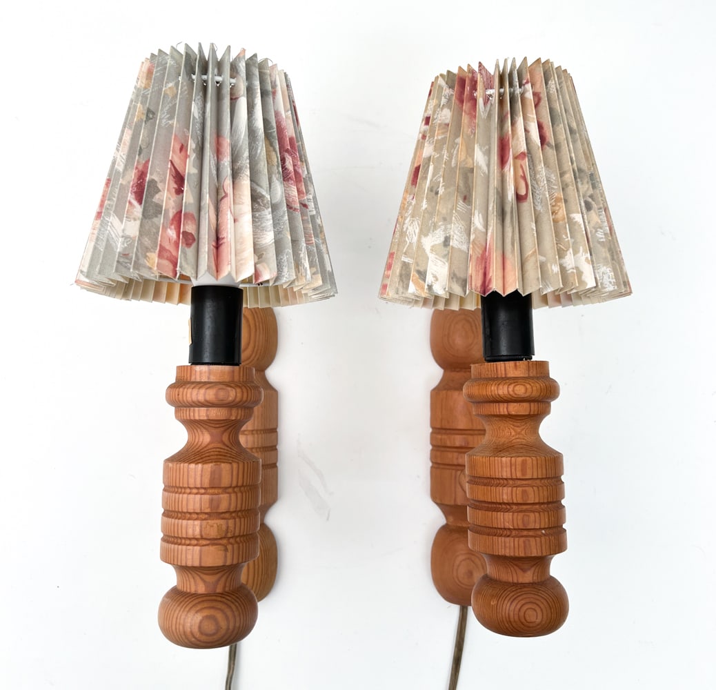 PAIR OF MID-CENTURY SWEDISH PINE WALL SCONCES (1 of 16)