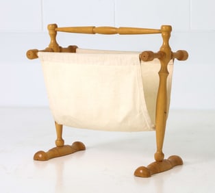 MID-CENTURY PINE MAGAZINE RACK