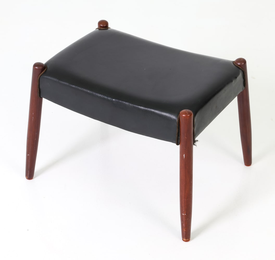 MOLLER STYLE DANISH FOOTSTOOL C. 1960S (1 of 15)