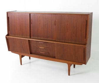 OMANN JUN STYLE DANISH TEAK SIDEBOARD C. 1960S