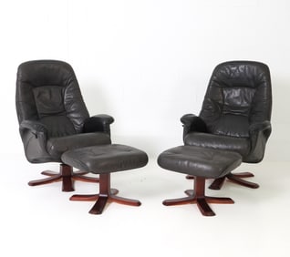 PAIR OF SODERBERGS LOUNGE CHAIRS W/ OTTOMANS 1970S