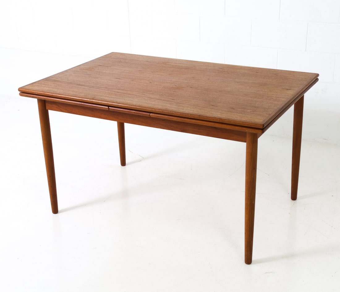 DANISH TEAK EXTENDING DINING TABLE C. 1960S (1 of 20)
