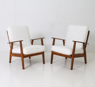 PAIR STYLE OF WEGNER DANISH TEAK LOUNGE CHAIRS