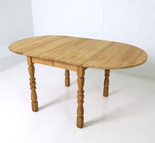 KJAERNULF STYLE DANISH OAK DINING TABLE C. 1960'S