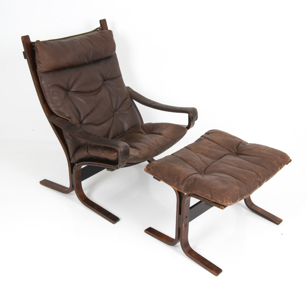 INGMAR RELLING SIESTA LOUNGE CHAIR & OTTOMAN: Siesta model for Westnofa. Beech frame with leather upholstery. Norway, circa 1970s. Dimensions: H 38.75" x W 27" x D 30.5" x Sh 17" Condition: Wear consistent with age and use including rubs and scuf
