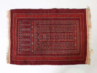 HAND-KNOTTED WOOL RUG