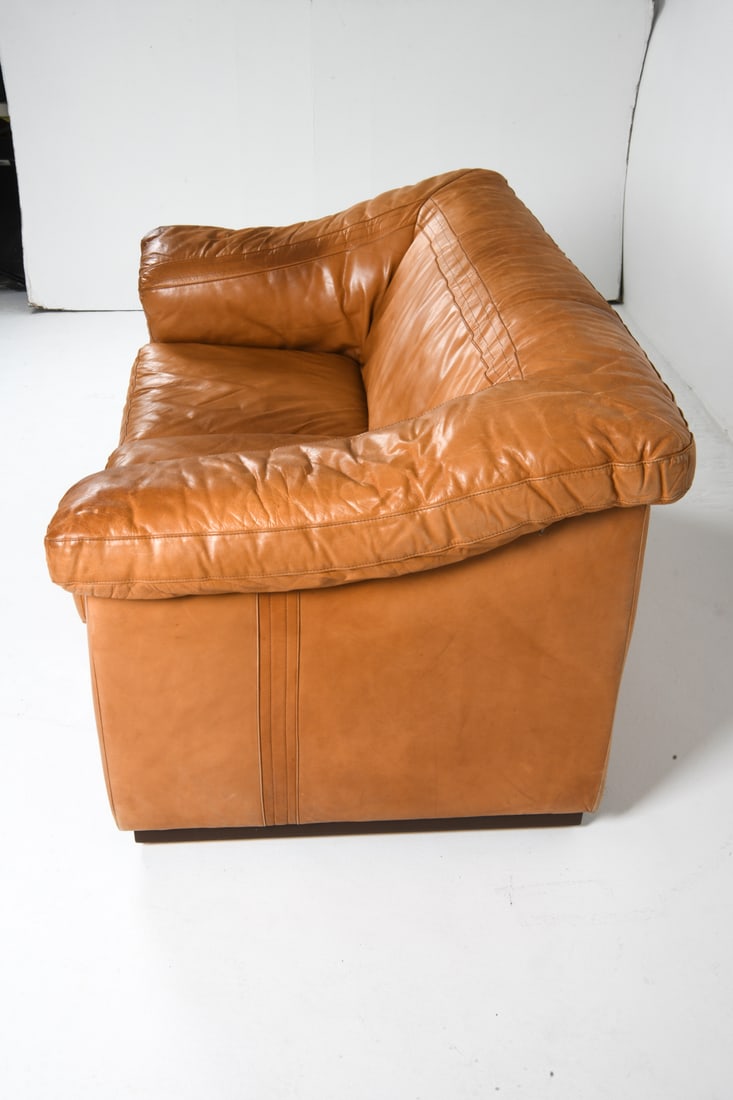 DE SEDE STYLE DANISH LEATHER LOVESEAT C. 1960S - 6