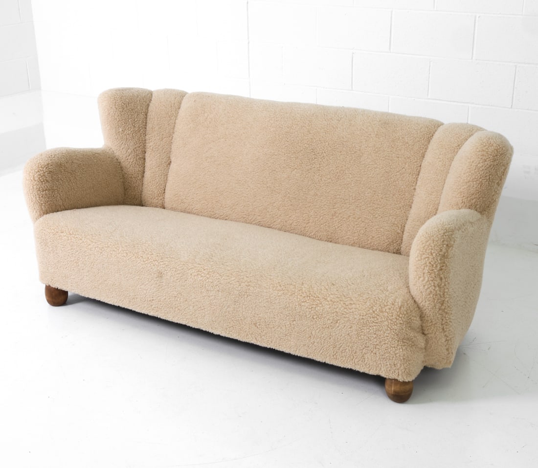 ATTR MARTHA BLOMSTEDT FINNISH LAMBSWOOL SOFA 1940S - 2
