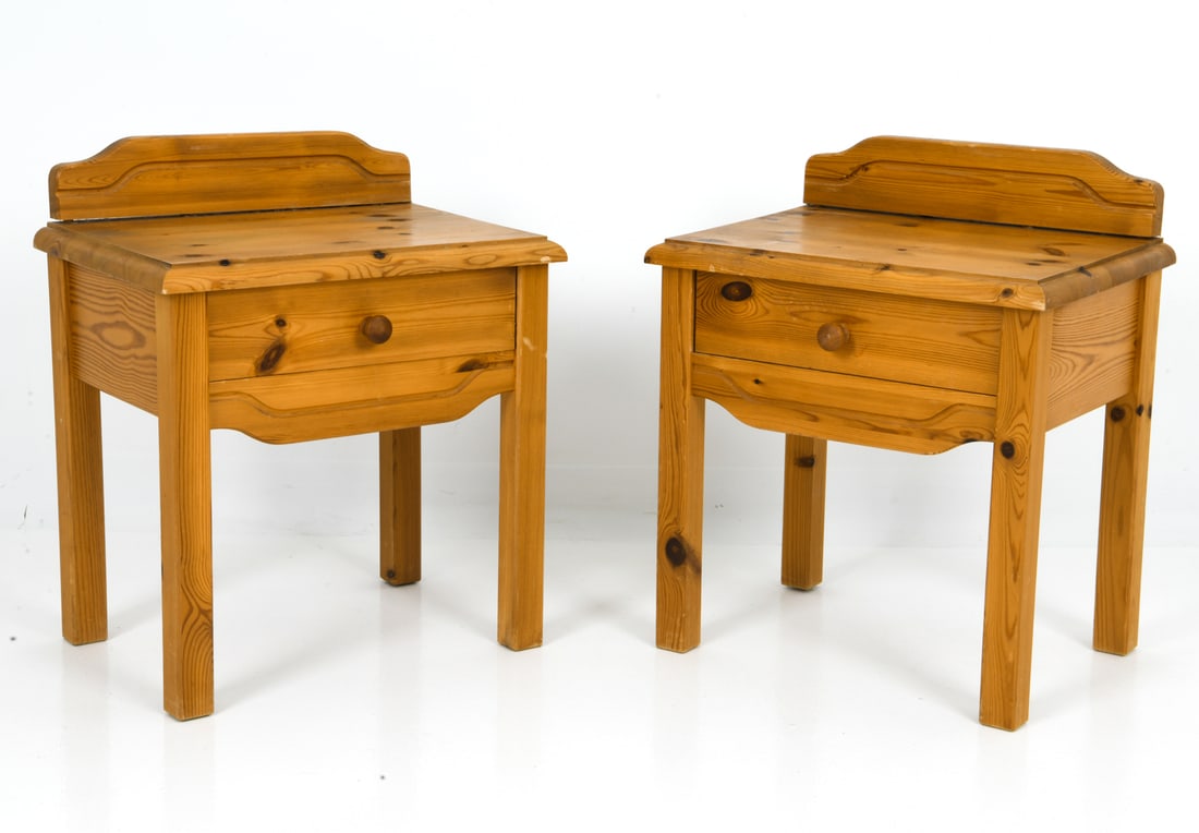 PAIR OF MID-CENTURY SWEDISH PINE NIGHTSTANDS 1970S (1 of 11)