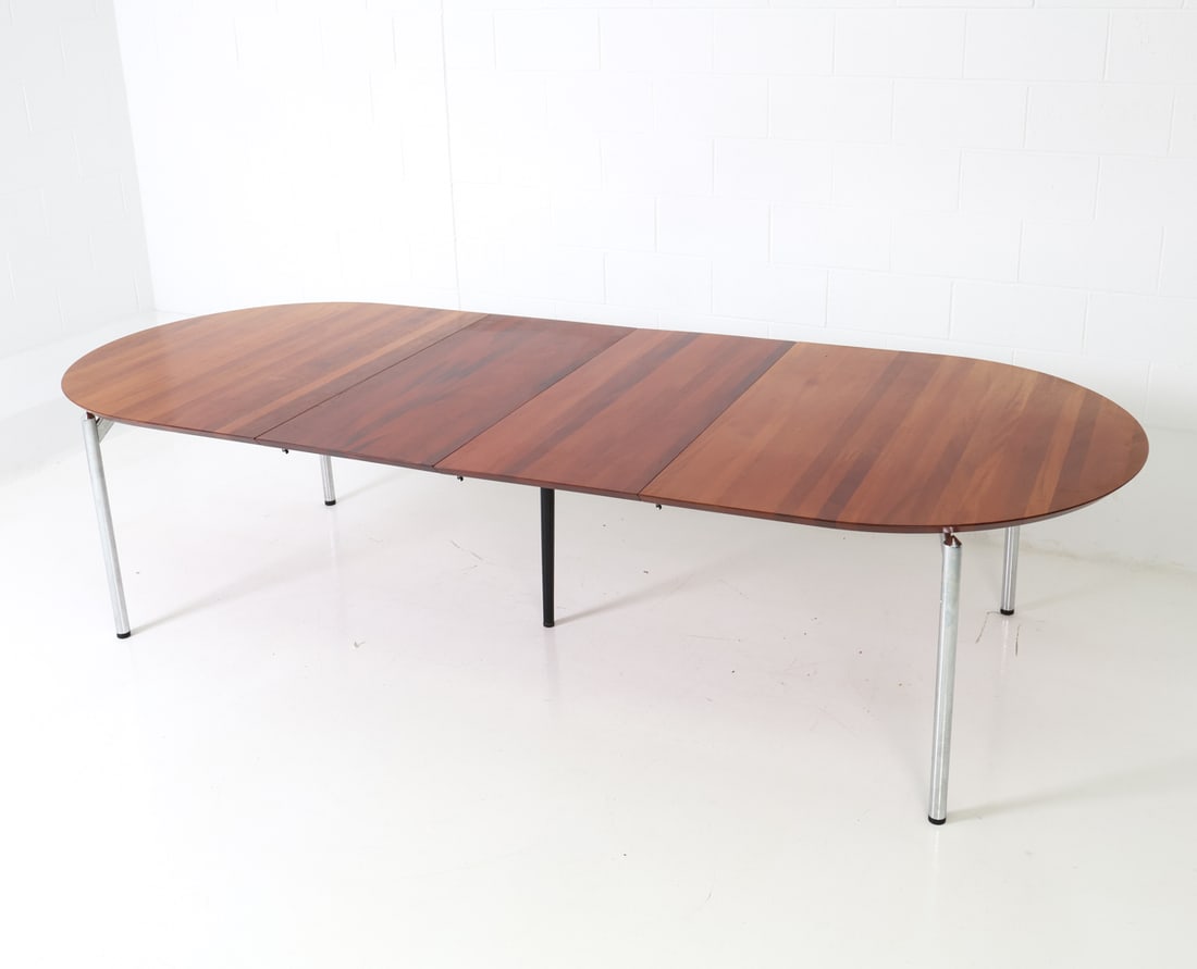 ATTR TRANEKAER WALNUT EXTENDING DINING TABLE 1960S (1 of 20)