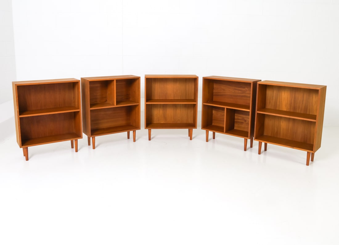 (5) HUNDEVAD STYLE DANISH TEAK BOOKCASES C. 1960S (1 of 16)