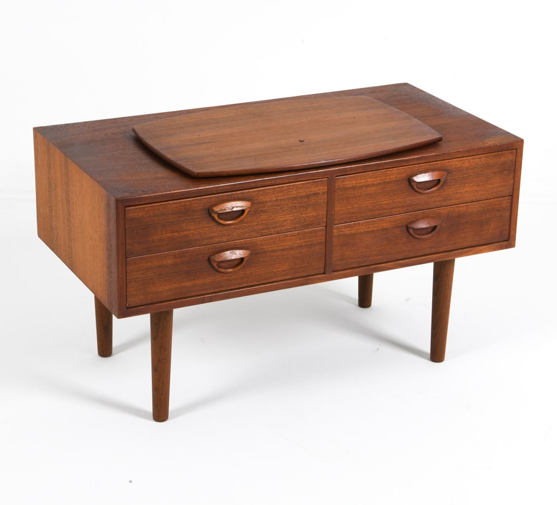 KAI KRISTIANSEN FOR FELDBALLES TEAK TV STAND CHEST (1 of 11)