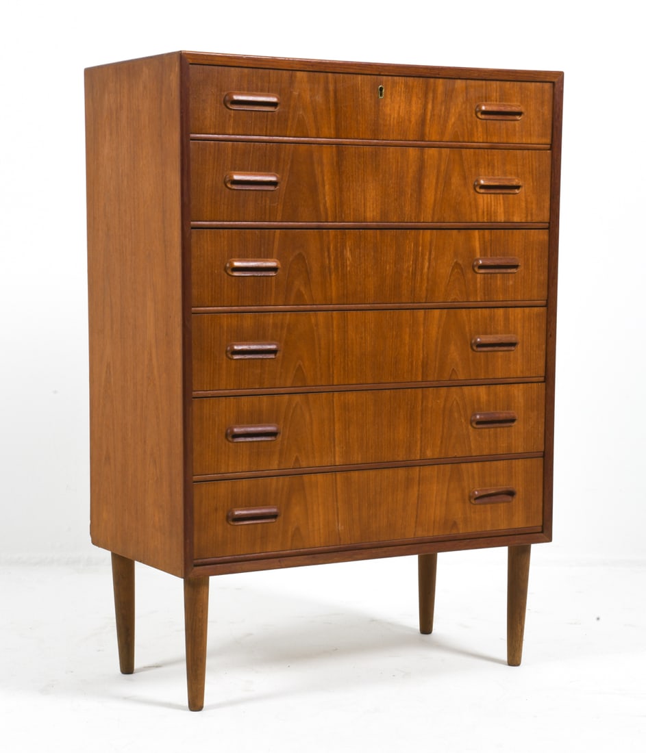 OLHOLM STYLE DANISH TEAK CHEST OF DRAWERS 1960S (1 of 10)