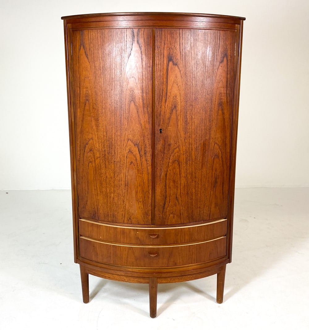 ATTR. AGNER CHRISTOFFERSEN TEAK CORNER CABINET (1 of 14)