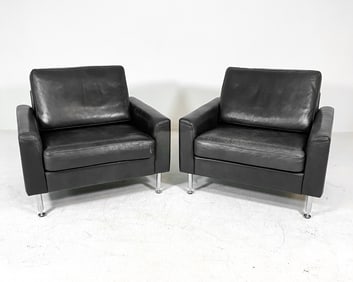 PAIR OF WEGNER STYLE LEATHER LOUNGE CHAIRS 1970S