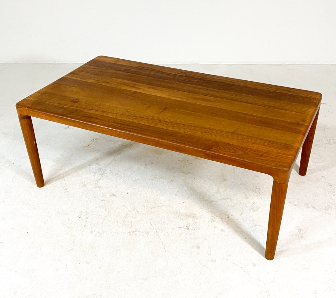 GLOSTRUP DANISH TEAK COFFEE TABLE C. 1960S (1 of 11)