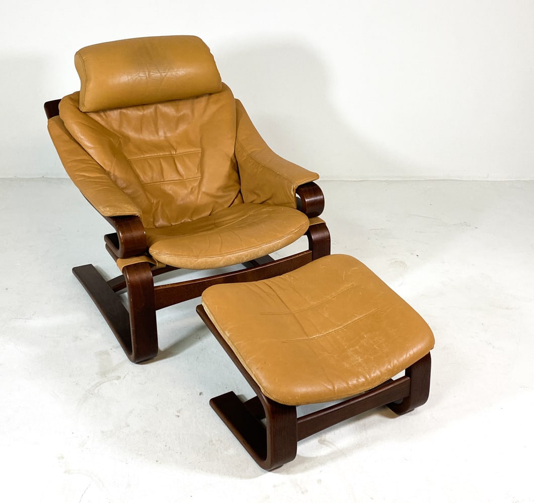 SKIPPER MOBLER "APOLLO" LOUNGE CHAIR & OTTOMAN (1 of 19)