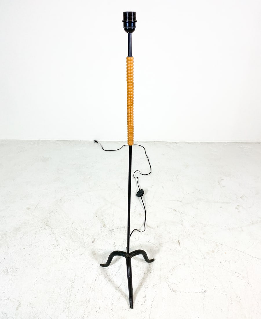 SCANDINAVIAN IRON & BEECH FLOOR LAMP C. 1970S (1 of 11)
