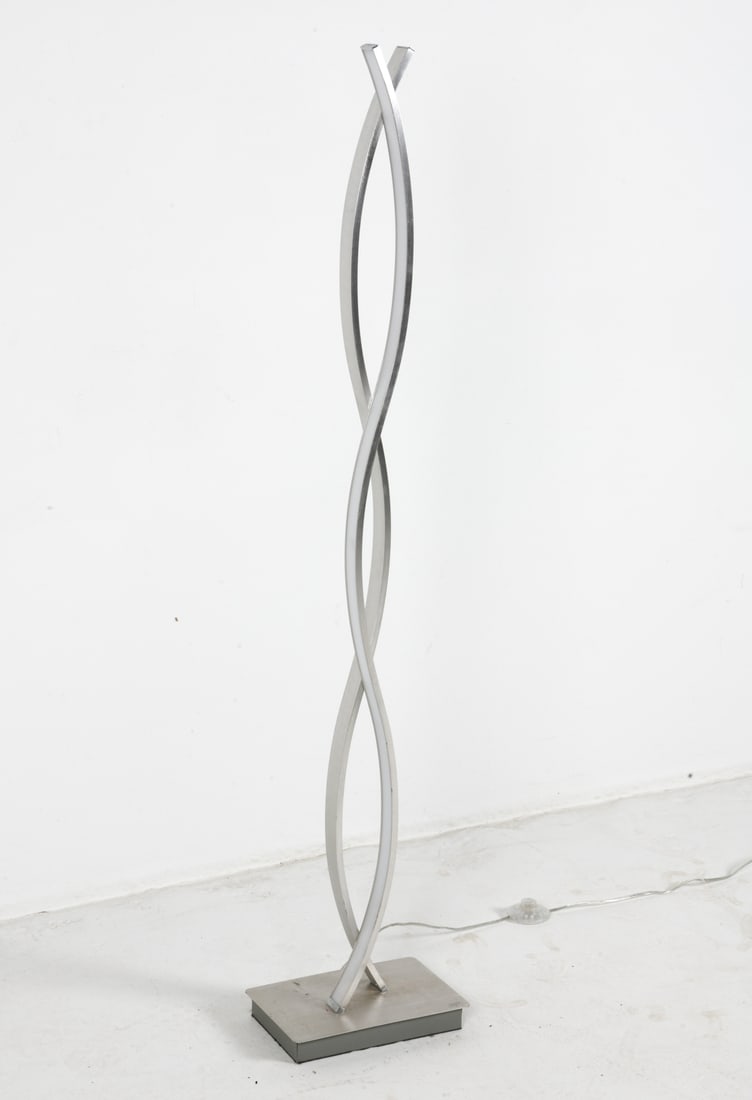 WOFI GERMAN BONNEY ALUMINUM FLOOR LAMP (1 of 9)