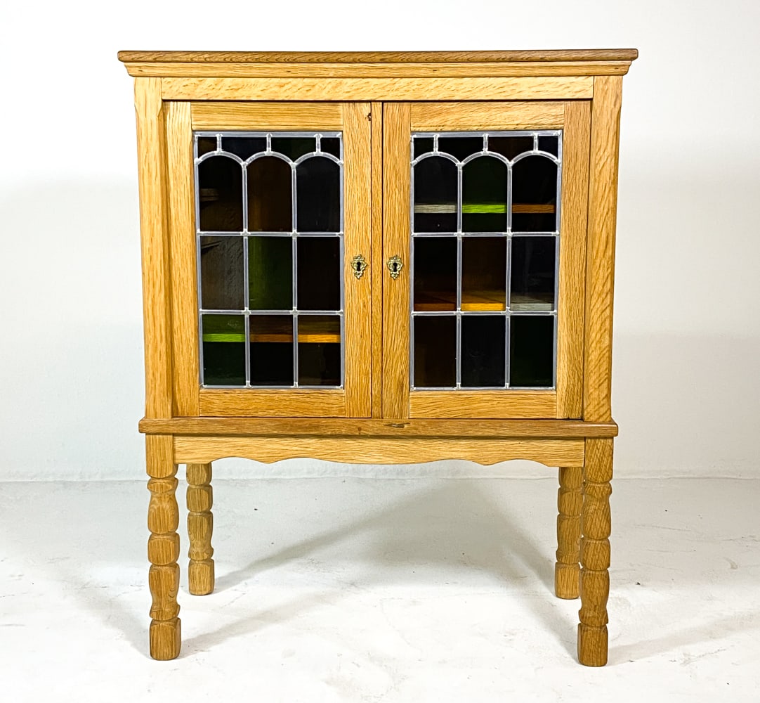 KJAERNULF STYLE DANISH OAK & GLASS CABINET C.1970S (1 of 15)