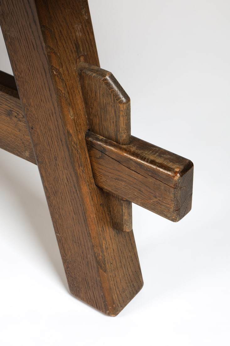 BRUTALIST TRIANGULAR DUTCH OAK DINING TABLE 1970S - 5