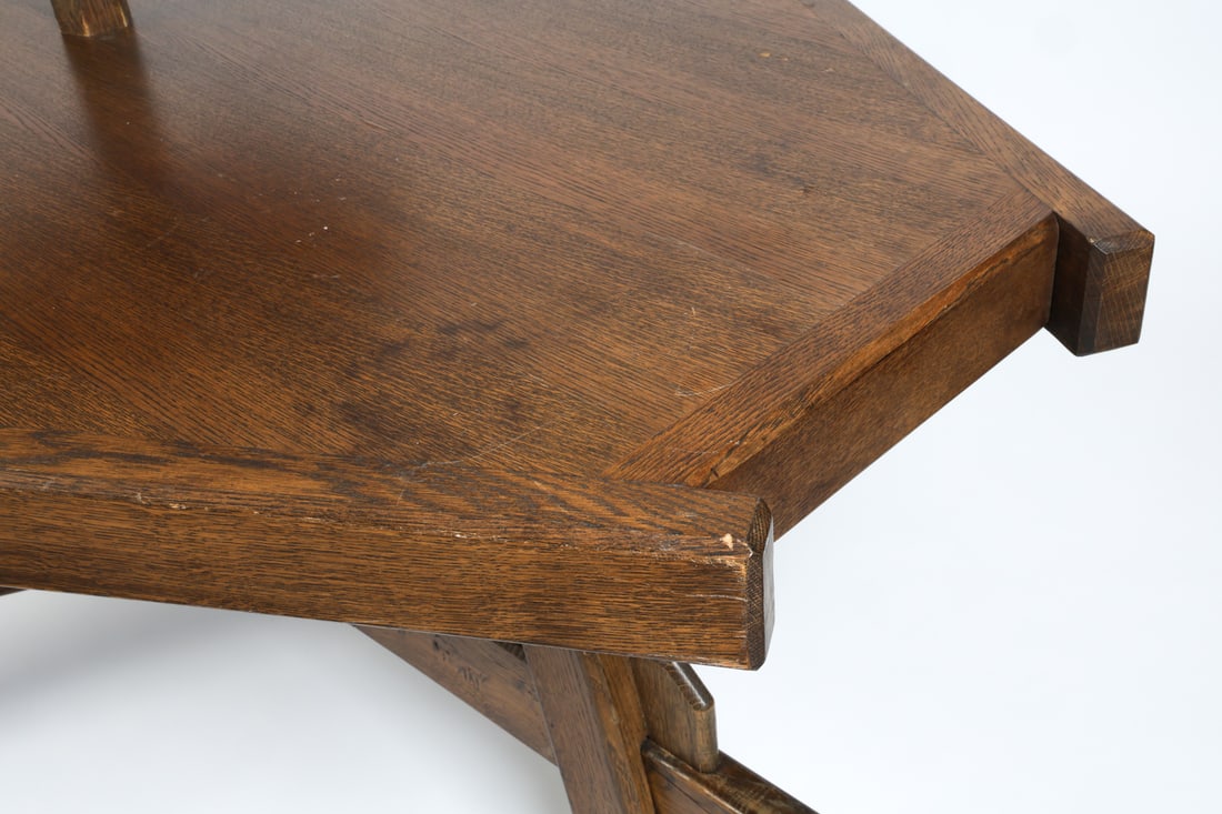 BRUTALIST TRIANGULAR DUTCH OAK DINING TABLE 1970S - 6