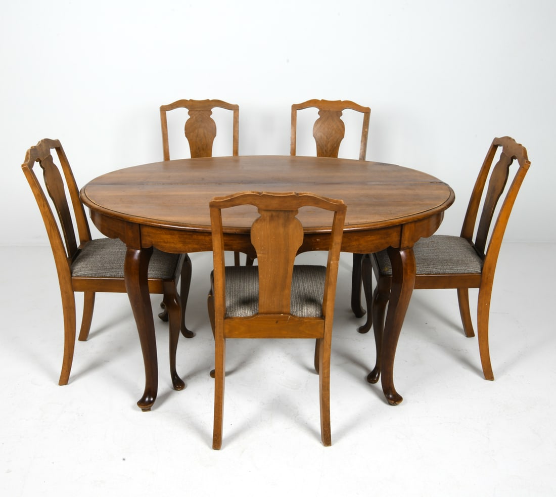 ANTIQUE QUEEN ANNE STYLE DINING TABLE & (5) CHAIRS (1 of 1)