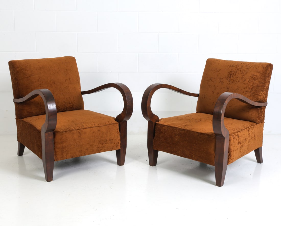 PAIR OF ART DECO GERMAN LOUNGE CHAIRS C. 1930S (1 of 14)