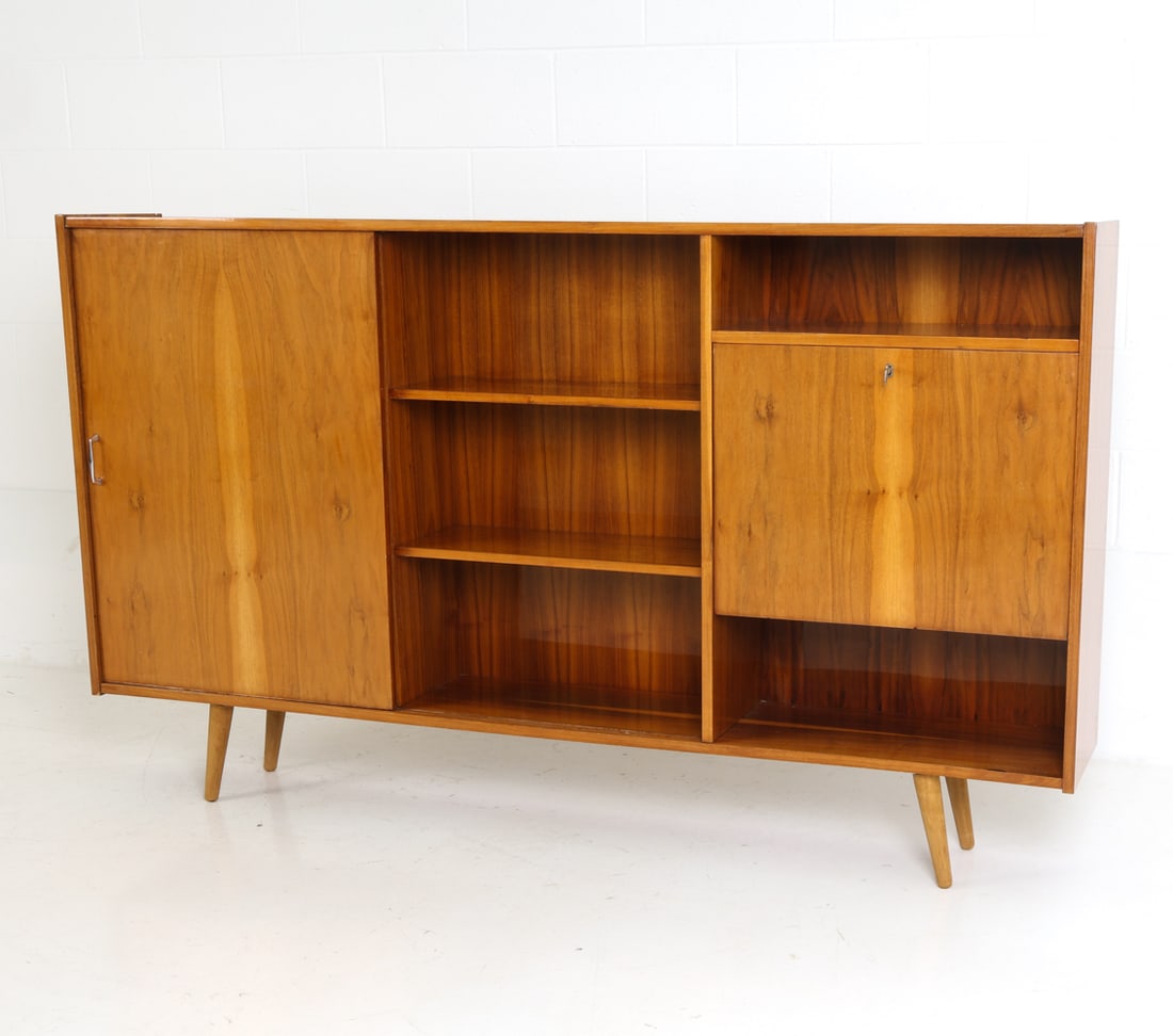 LEJKOWSKI & LESNIEWSKI POLISH OAK BOOKCASE 1960S (1 of 17)