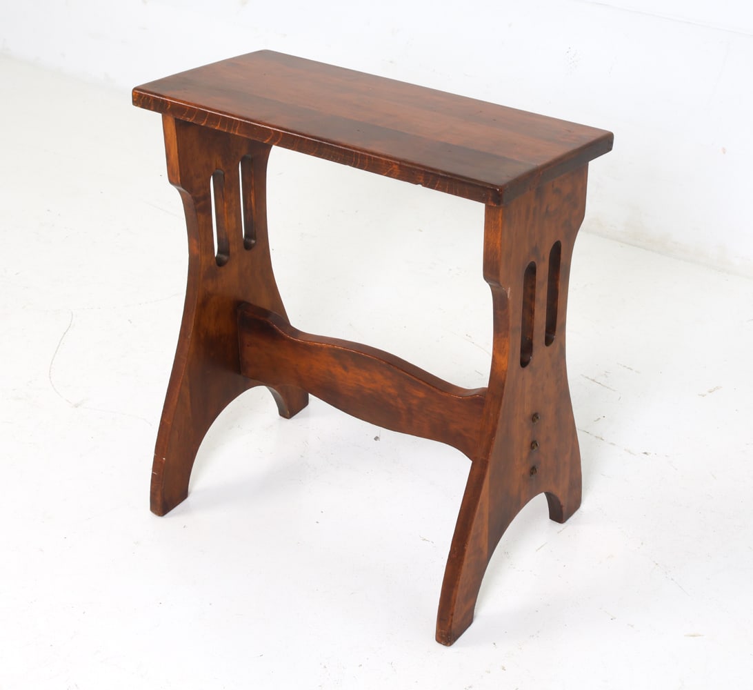 ARTS & CRAFTS STYLE GERMAN MAHOGANY SIDE TABLE (1 of 16)