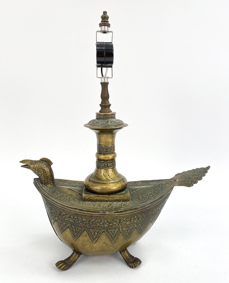 BRASS SUMATRAN VESSEL AS A LAMP (1 of 1)
