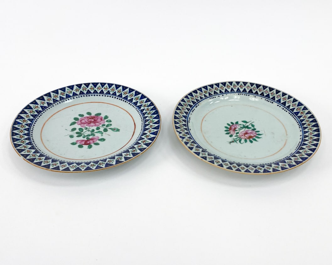 PAIR OF CHINESE EXPORT PORCELAIN PLATES (1 of 1)