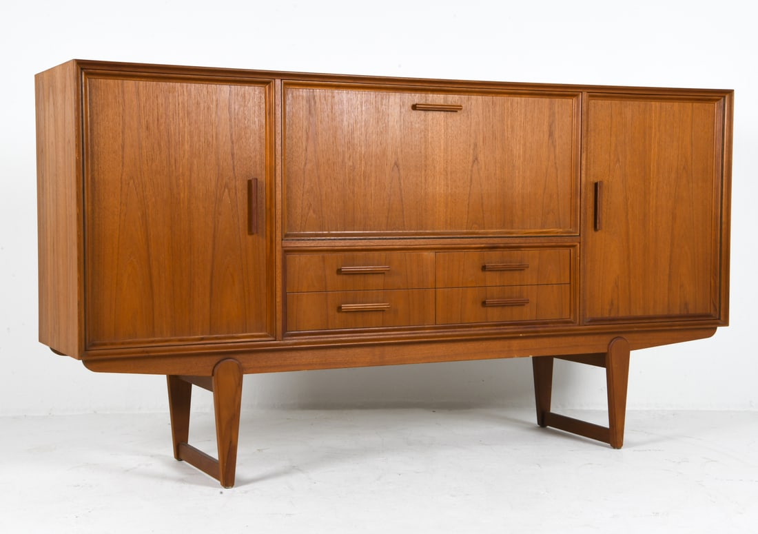 CLAUSEN & SON DANISH TEAK SIDEBOARD C. 1960S (1 of 13)