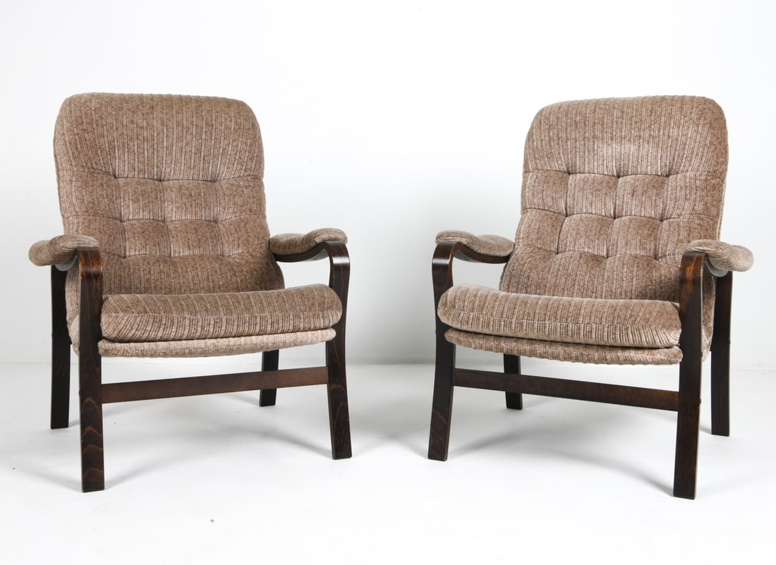 PAIR OF SCANDINAVIAN BEECH LOUNGE CHAIRS C. 1970S (1 of 16)