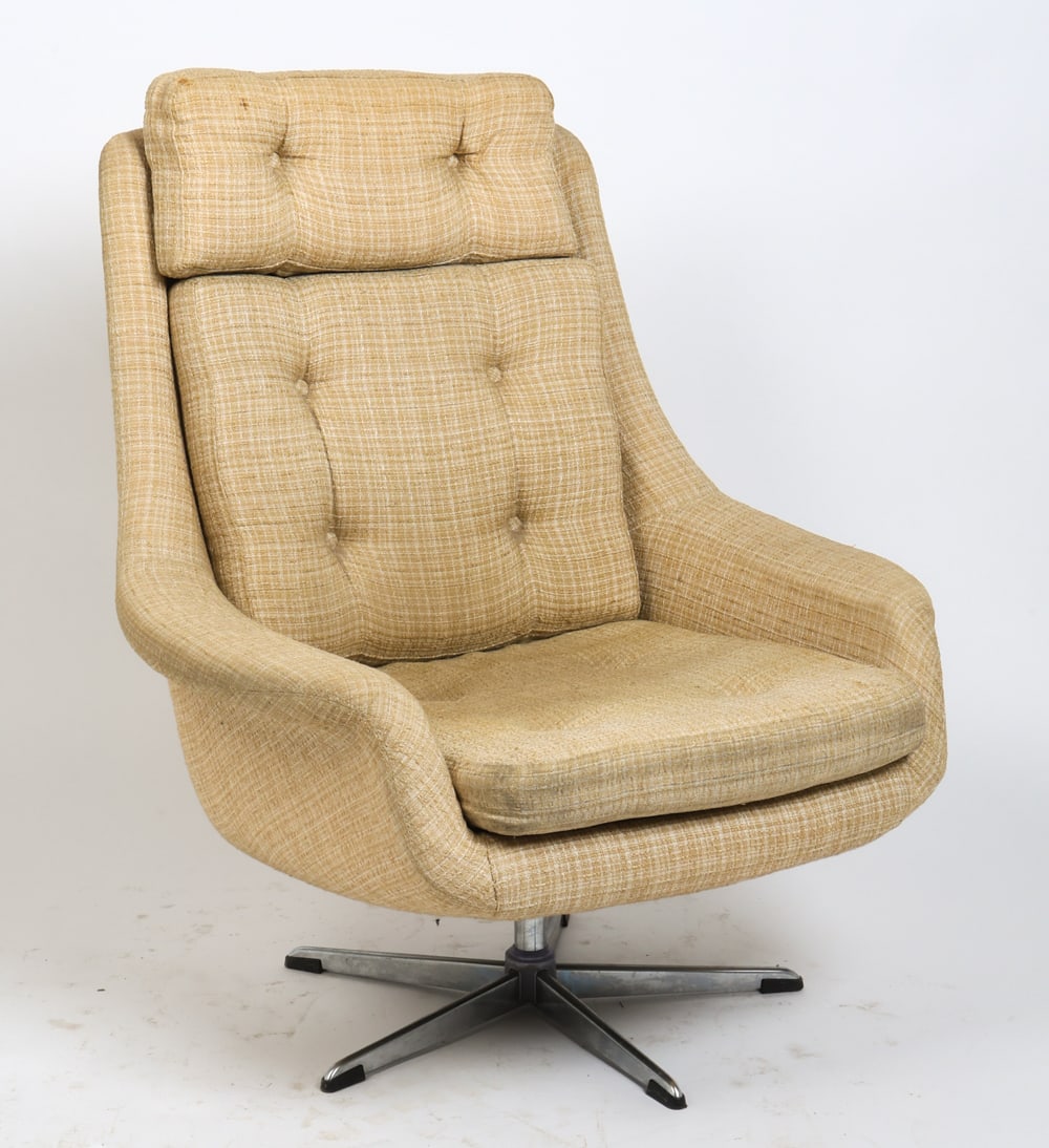 ATTR. BRAMIN DANISH SWIVEL LOUNGE CHAIR C. 1960S (1 of 10)