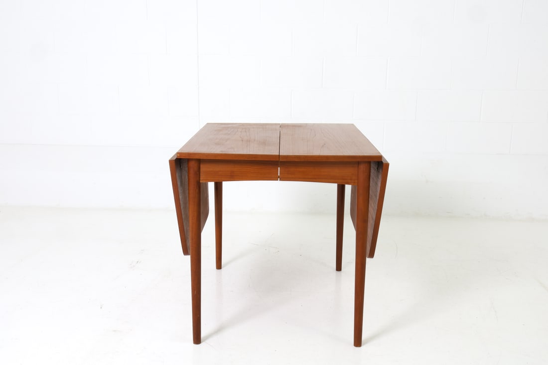 VODDER STYLE DANISH TEAK EXTENDING DINING TABLE - 14