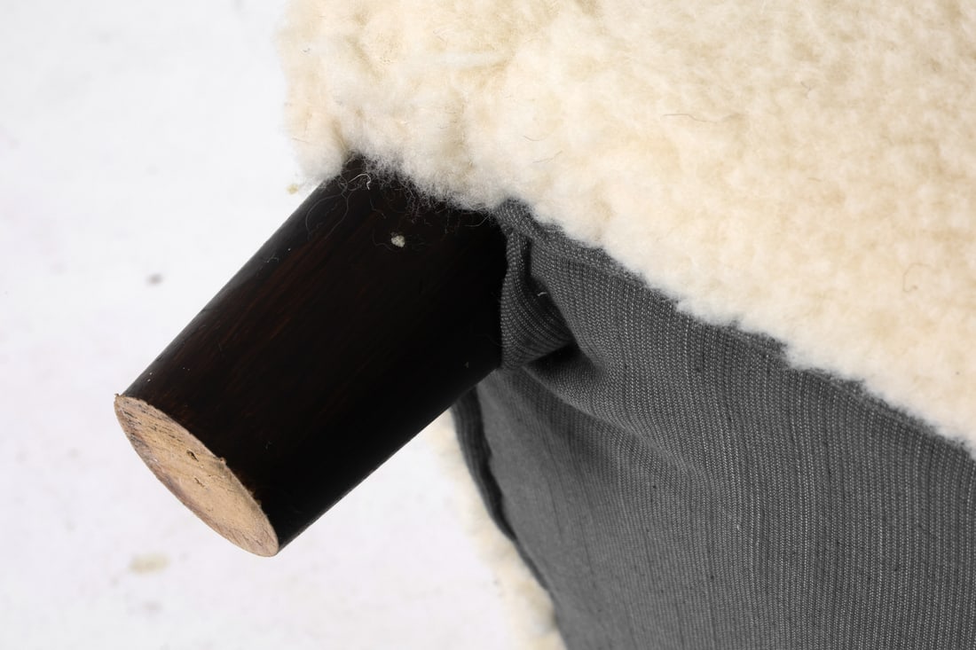 ATTR. FRITZ HANSEN MODEL 1669 LAMBSWOOL SOFA 1950S - 17