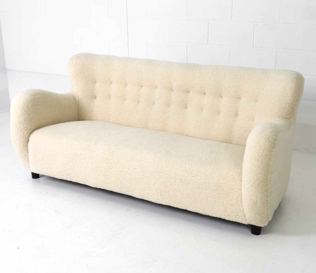 ATTR. FRITZ HANSEN MODEL 1669 LAMBSWOOL SOFA 1950S - 2