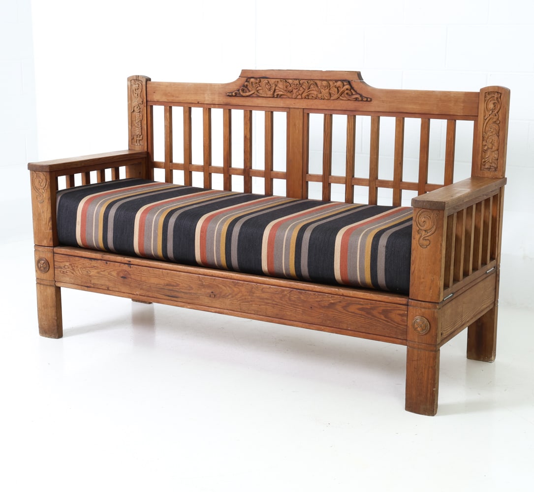 ARTS & CRAFTS STYLE ENGLISH OAK SETTEE C. 1930S (1 of 20)
