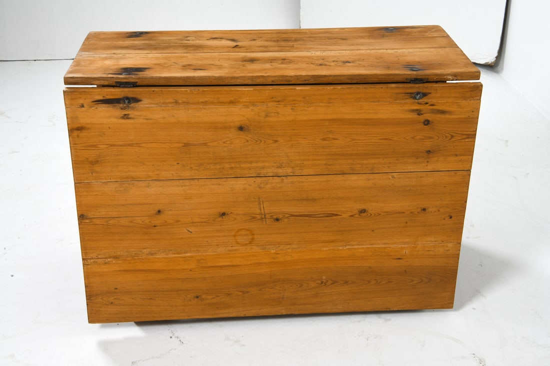 SWEDISH PINE GATE-LEG EXTENDING DINING TABLE - 14