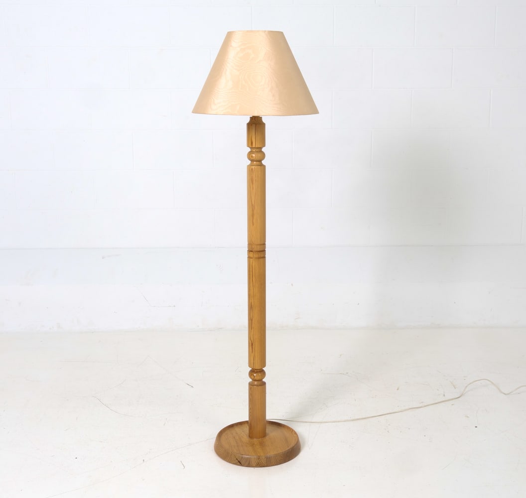 SWEDISH PINE FLOOR LAMP 1970S (1 of 13)