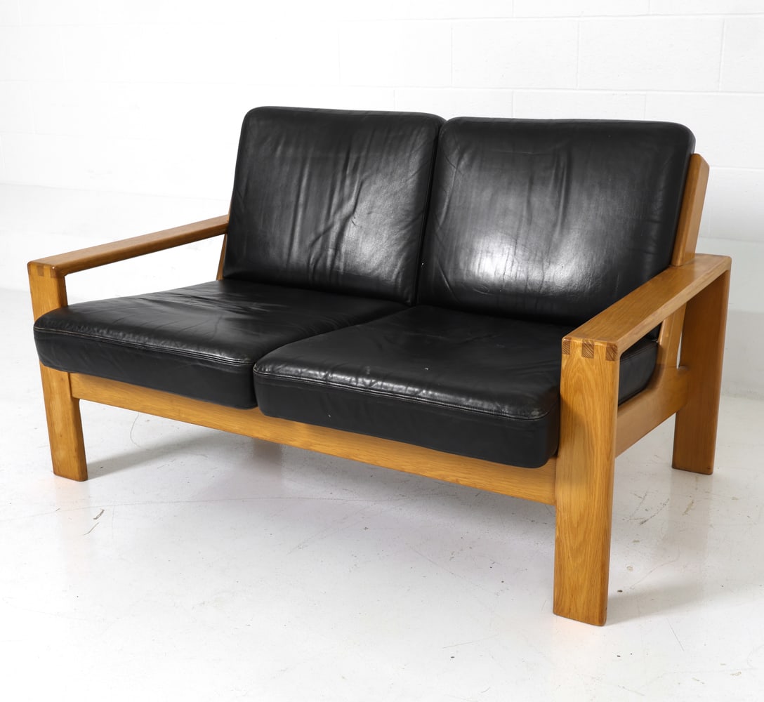 STYLE OF ESKO FINNISH OAK & LEATHER LOVESEAT 1970S (1 of 18)